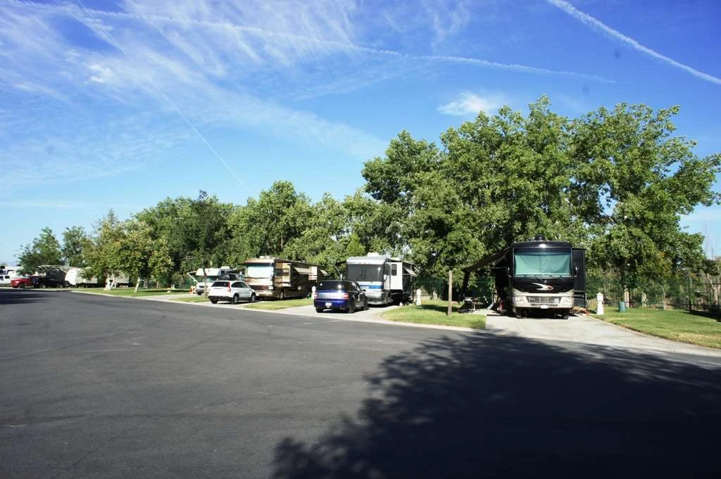 Bakersfield River Run RV Park