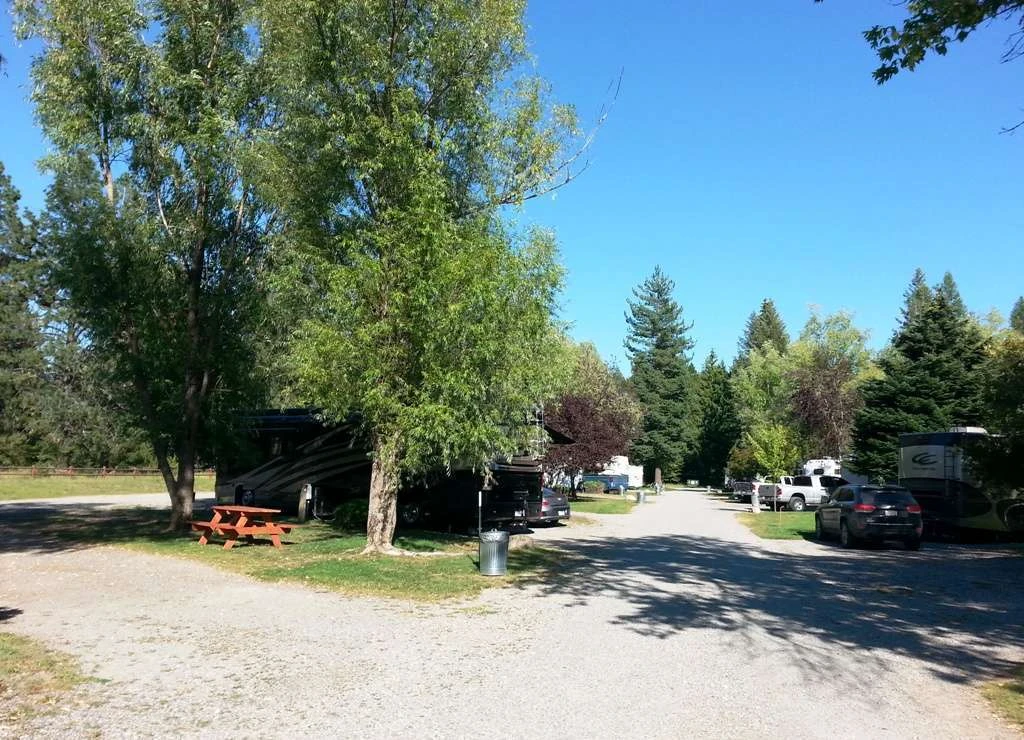 Alpine Country Store & RV Park
