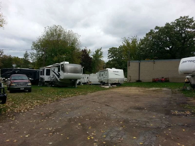 Lowry Grove RV Park
