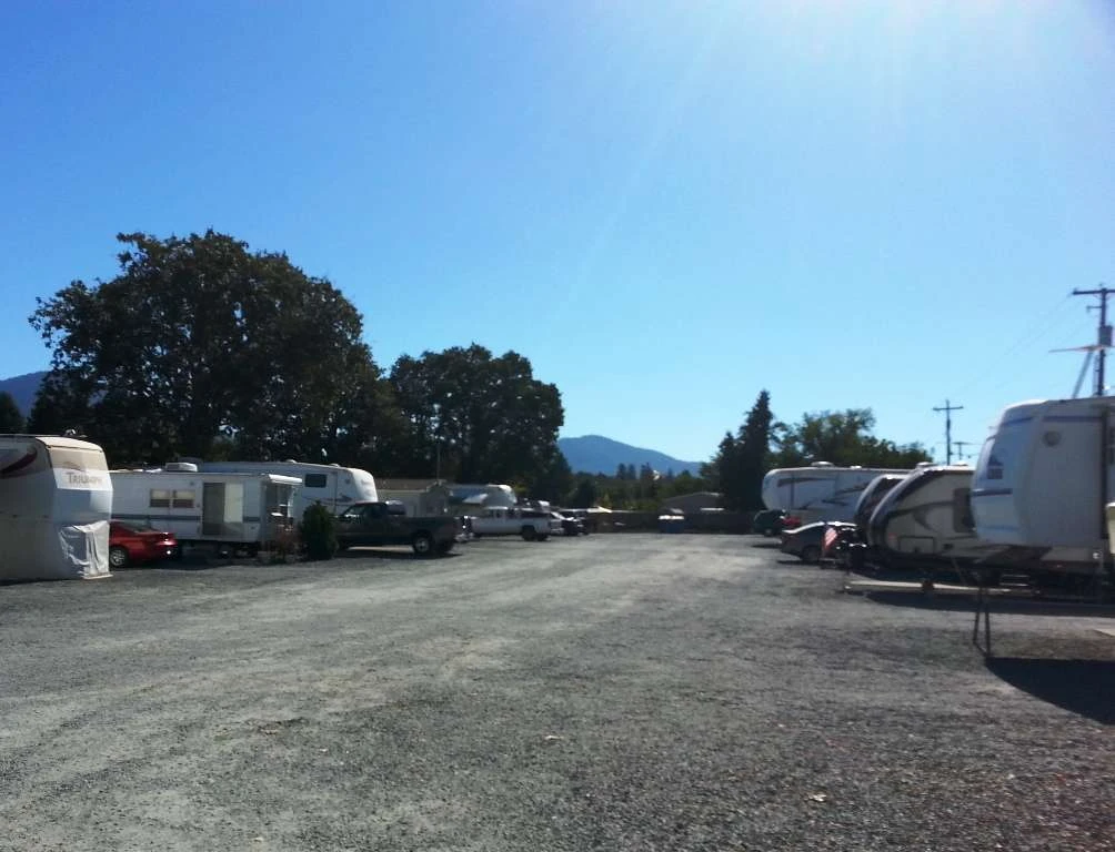 Twin Pines RV Park