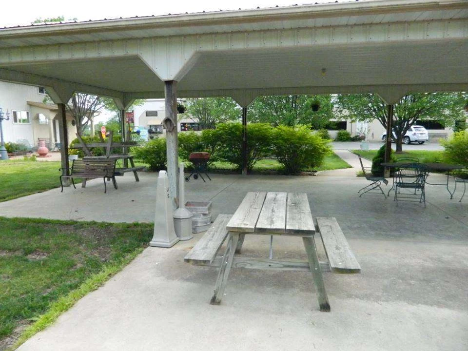 Cottonwoods RV Park