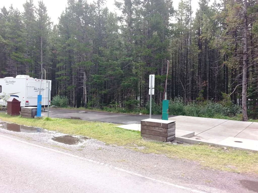 Many Glacier Campground