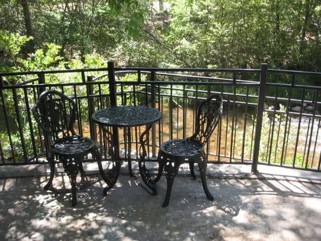 Oak Creek Mobilodge