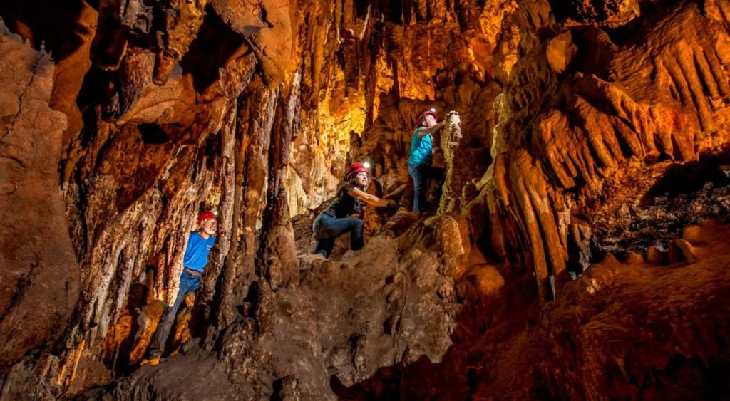 Colossal Cave Mountain Park