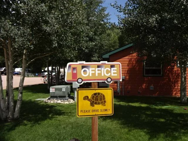 Palisades Senior RV Park