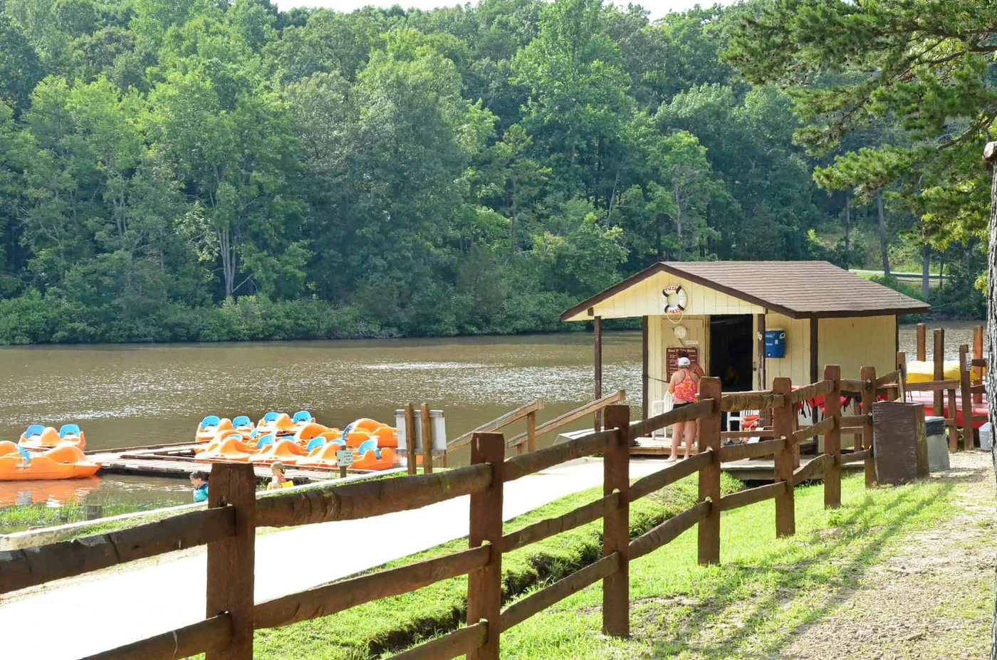 Twin Lakes State Park