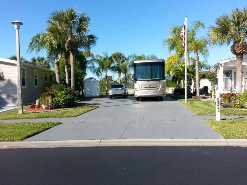 Silver Lakes RV Resort & Golf Club