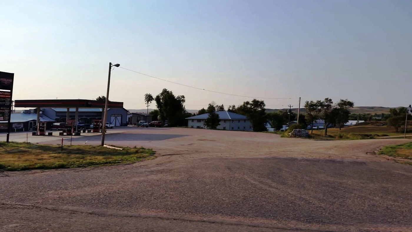 Midland Food Fuel and Campground