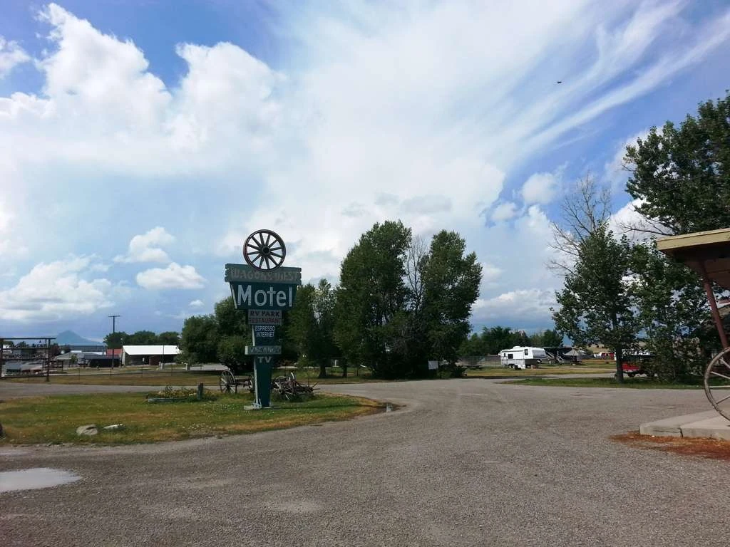 Wagons West Motel and RV Park