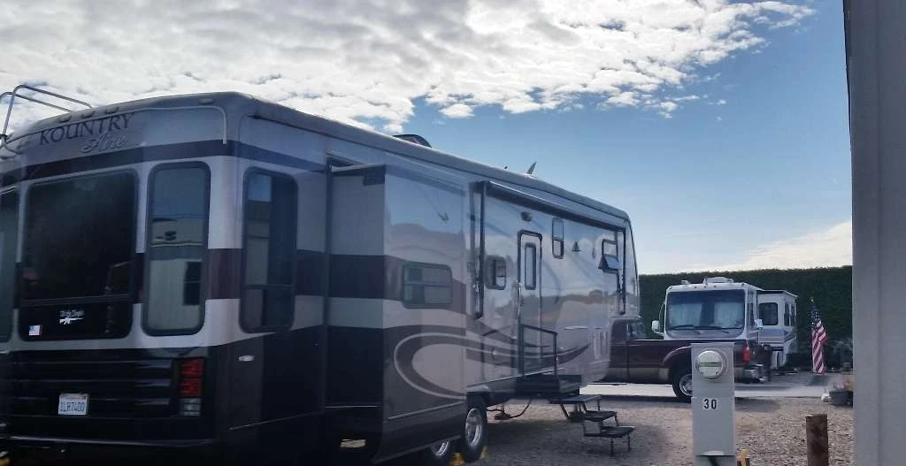 Palm Mobile Home Park RV Sites