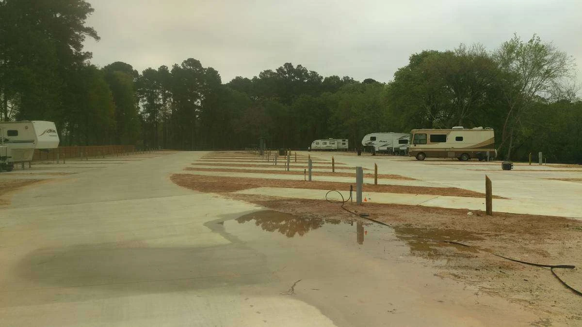 Lake Palestine Gateway RV Park