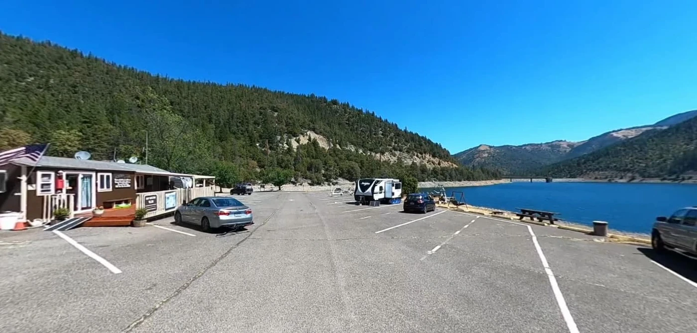 Hart-Tish Park at Applegate Lake Campground