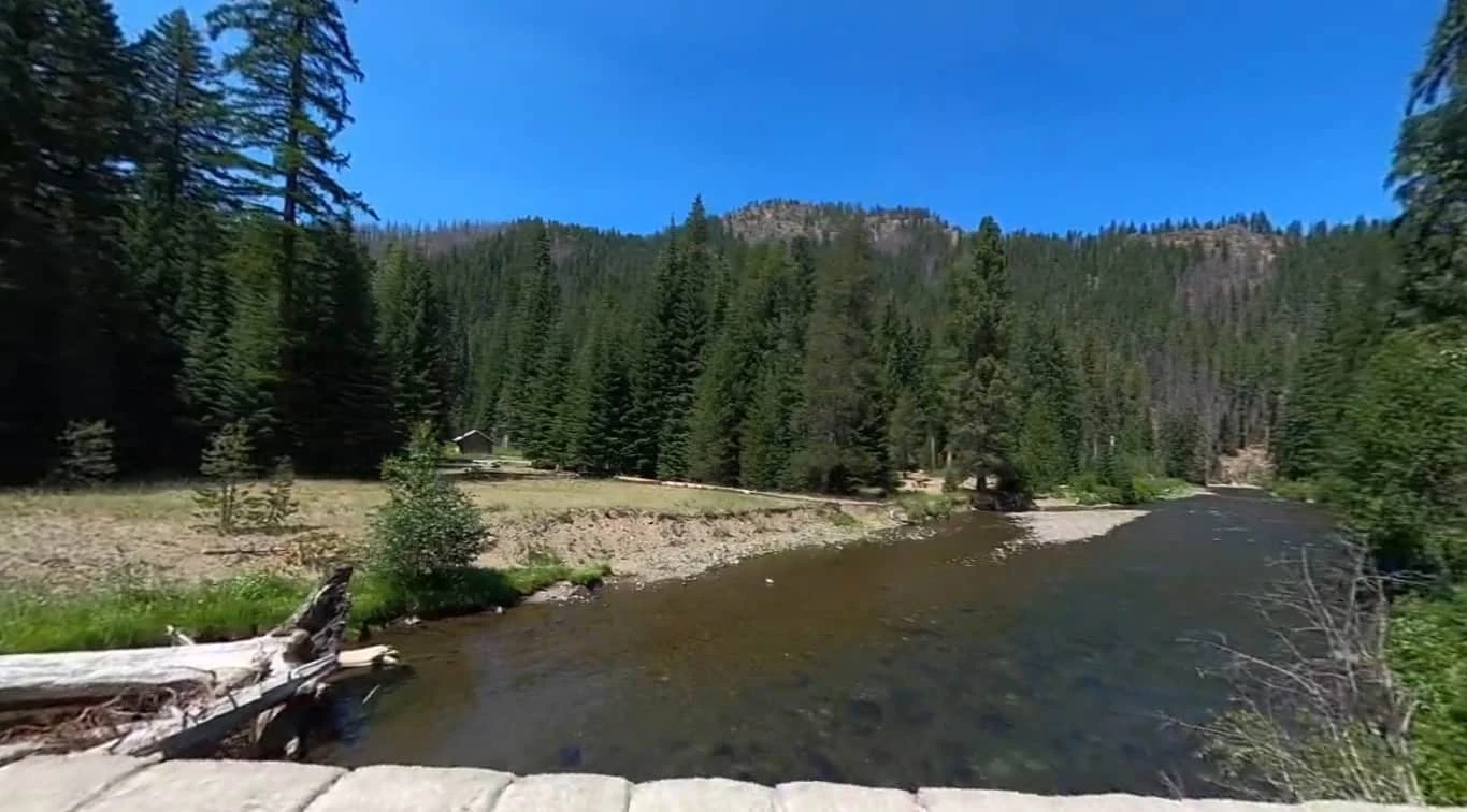 Hells Crossing Campground