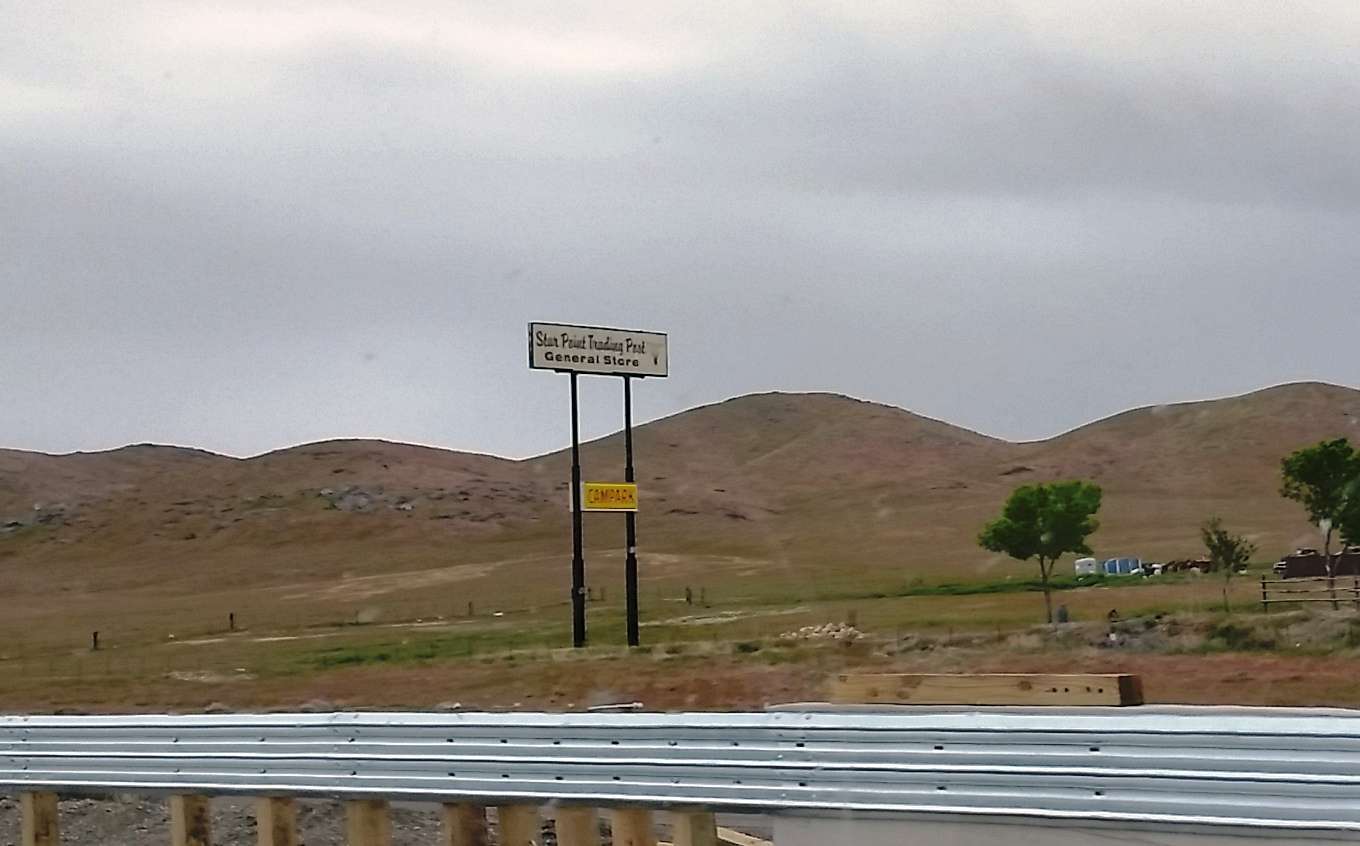 Star Point Trading Post & RV Park