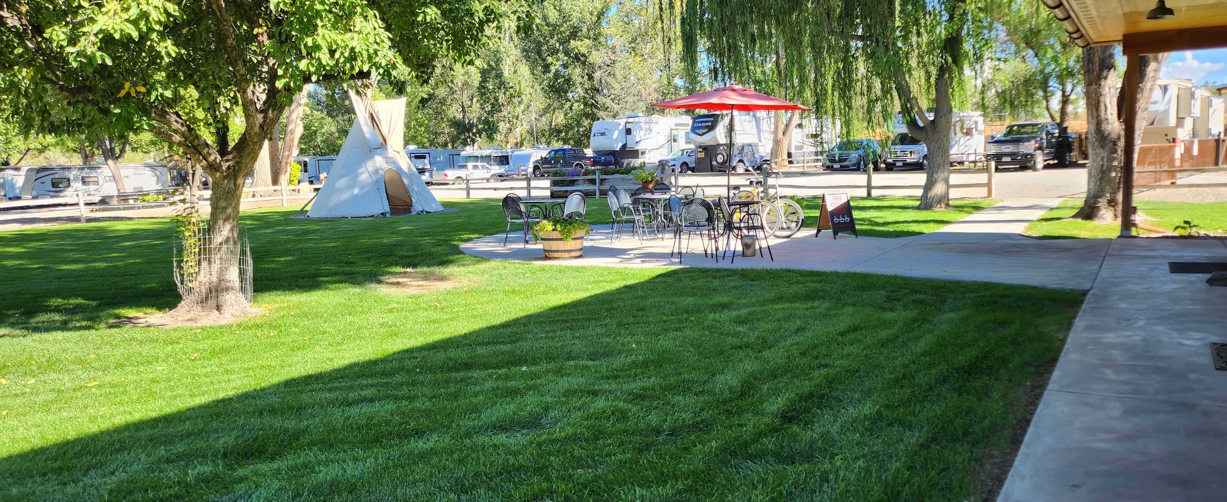 Riverbend RV Park and Cabins