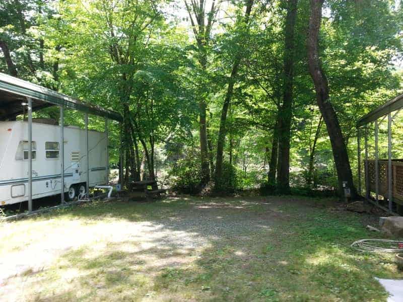 Eljawa Campground and Log Cabins