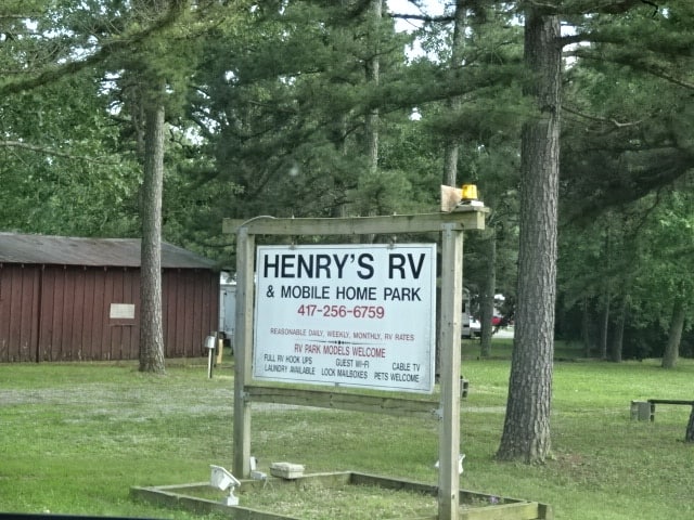 Henry's RV and Mobile Home Park