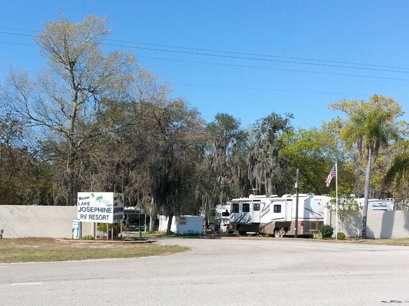 Lake Josephine RV Resort