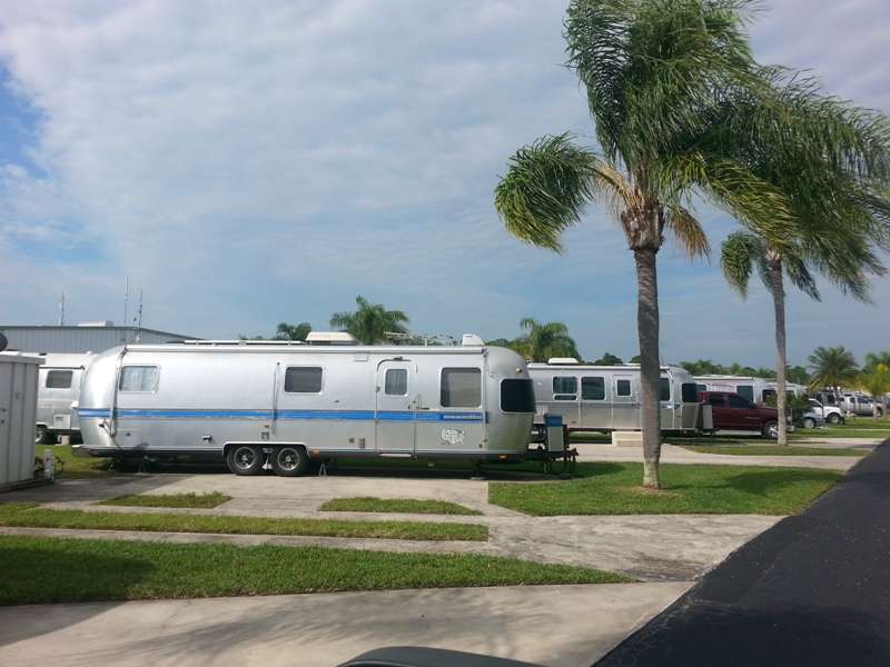 Land Yacht Harbor of Melbourne