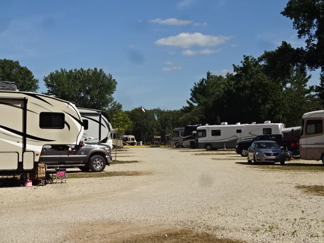 Outdoor World - Pine Country Resort