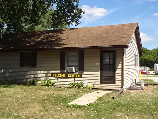 Outdoor World - Pine Country Resort