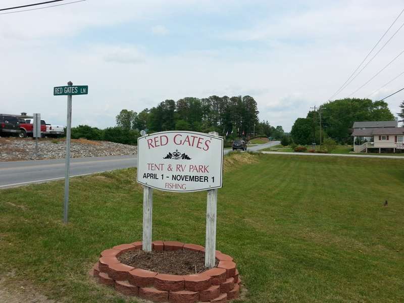 Red Gates Cottages and RV Park