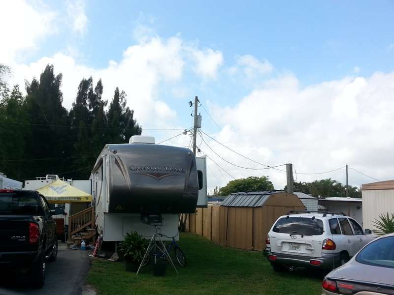 Ronny's RV Ranch & Mobile Home Park