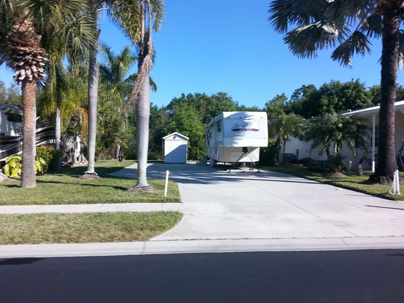 Silver Lakes RV Resort & Golf Club