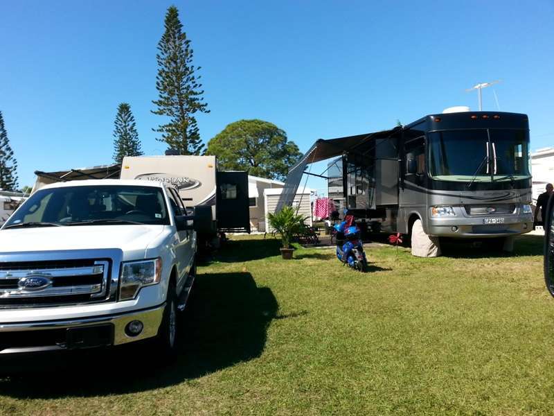 Sun RV Resorts Lake San Marino RV Park