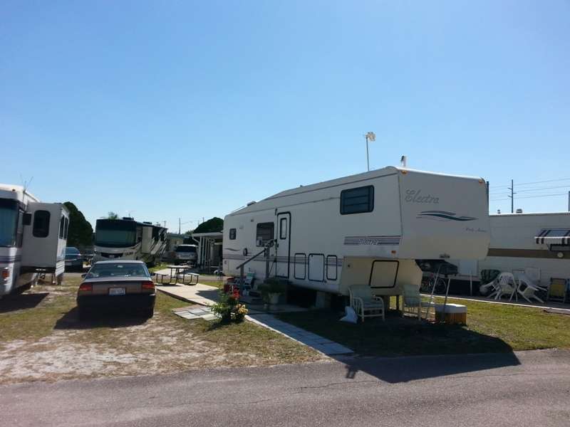 Sunny Pines RV and Mobile Home
