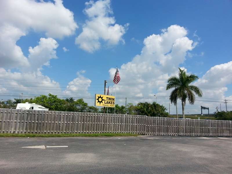 Twin Lakes Travel Park