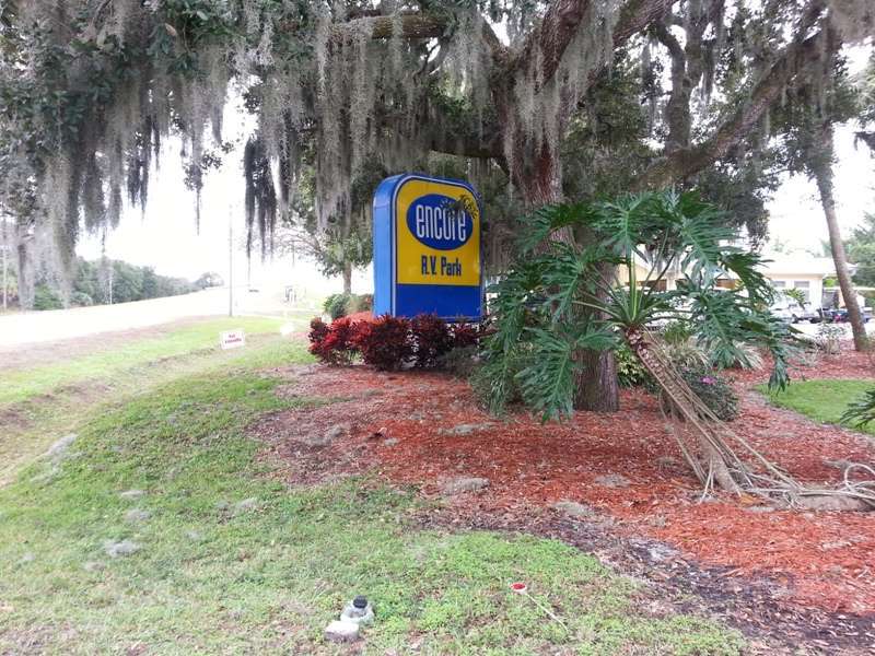 Winter Quarters Manatee RV Resort