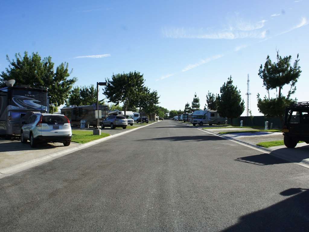 Bakersfield River Run RV Park