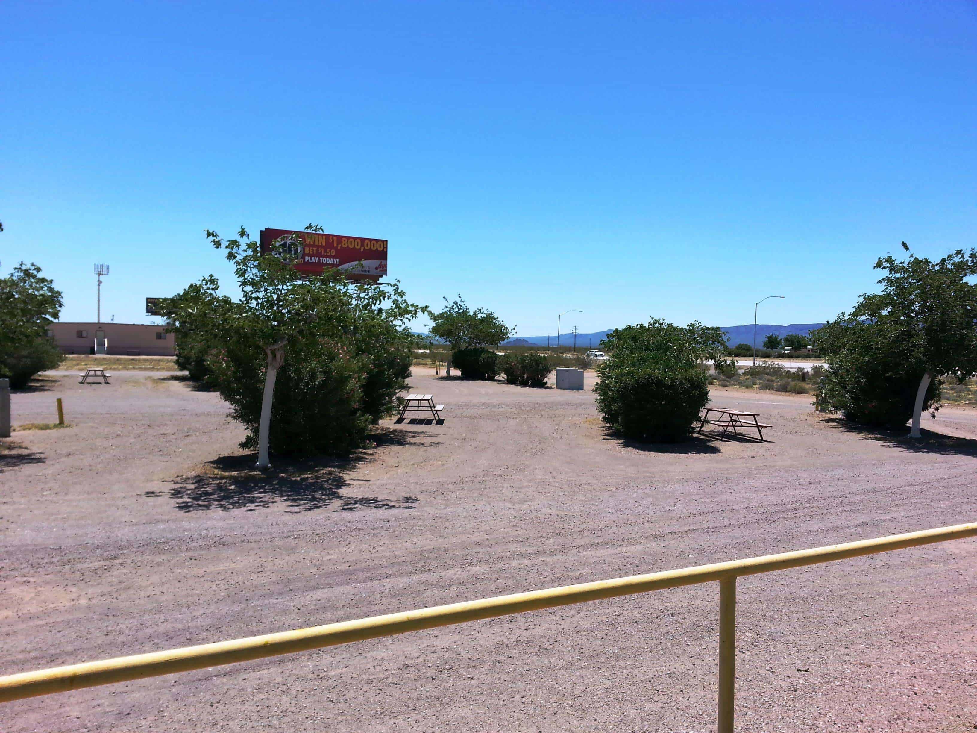 Cal Nev Ari Market & RV Park
