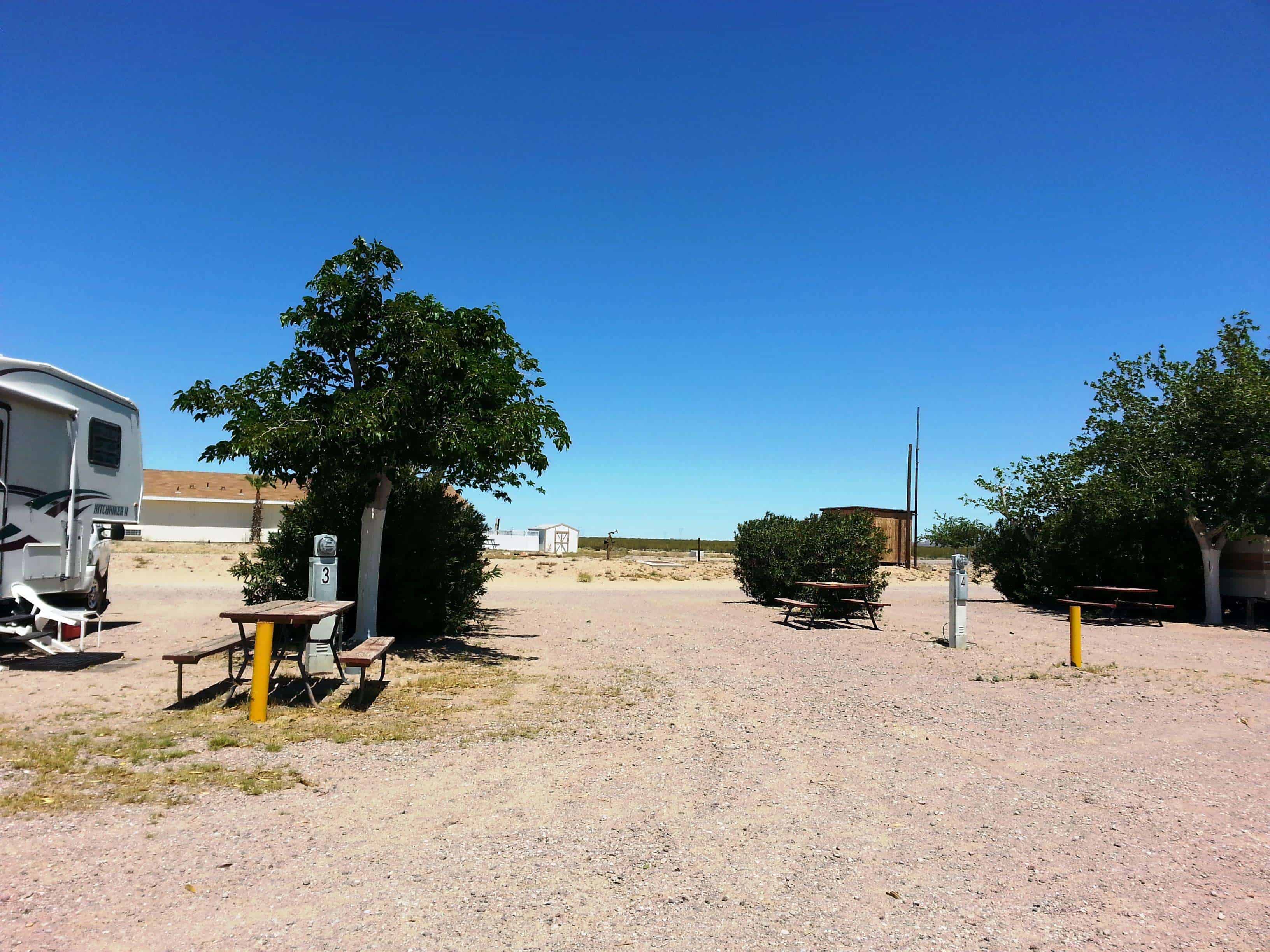 Cal Nev Ari Market & RV Park