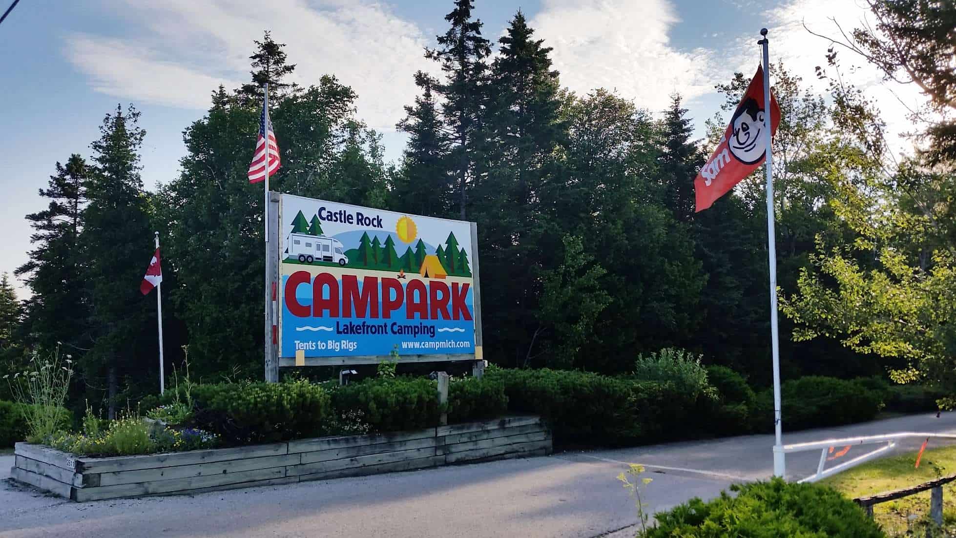 Castle Rock Lakefront Mackinac Trail Campground