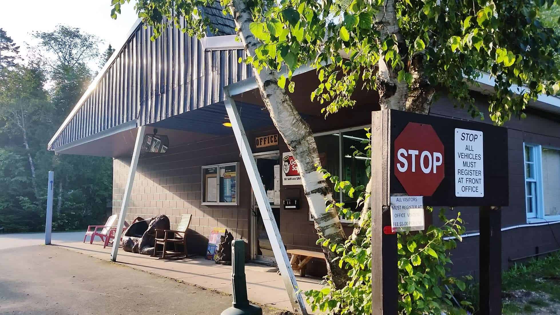 Castle Rock Lakefront Mackinac Trail Campground