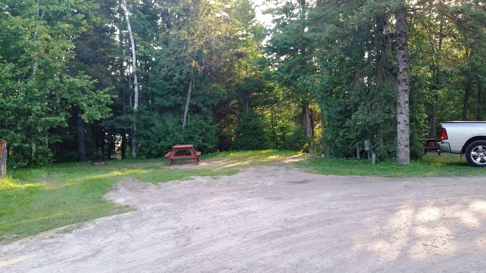 Castle Rock Lakefront Mackinac Trail Campground
