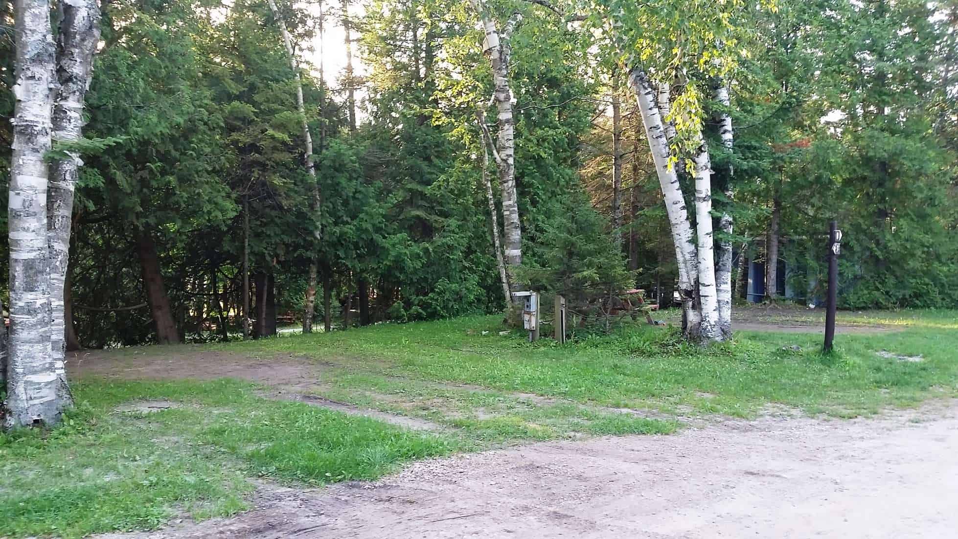 Castle Rock Lakefront Mackinac Trail Campground