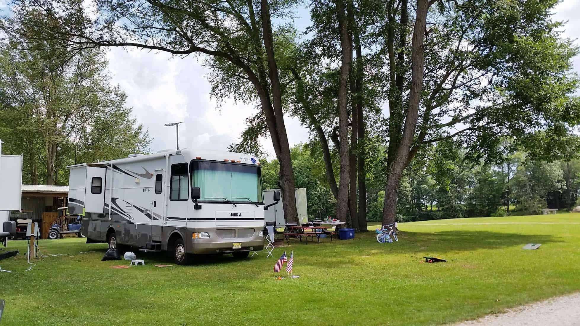 Charlarose Lake & Campground