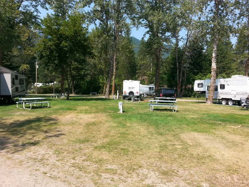 Crooked Tree Motel and RV Park