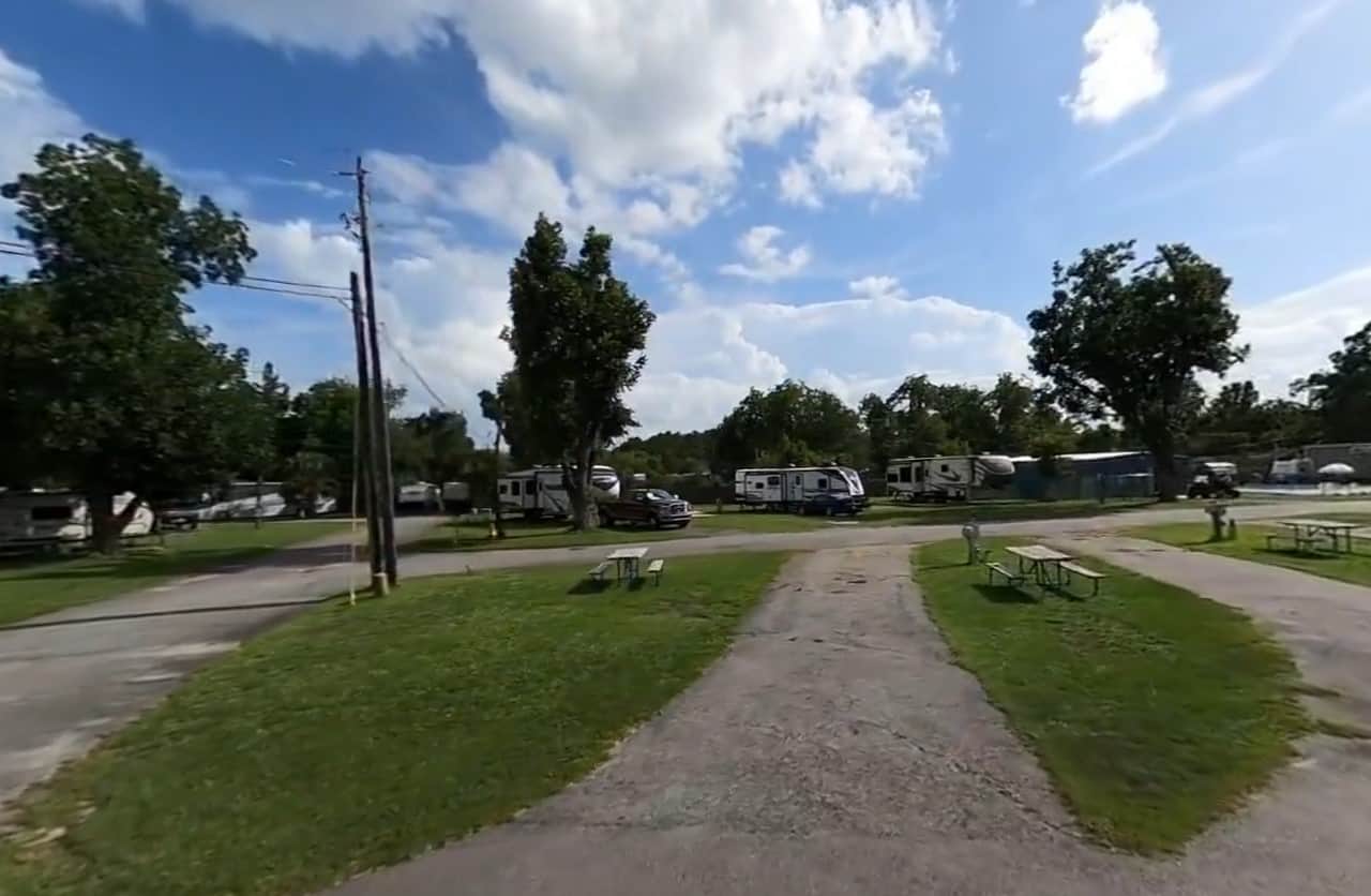 Crossroads Travel RV Park