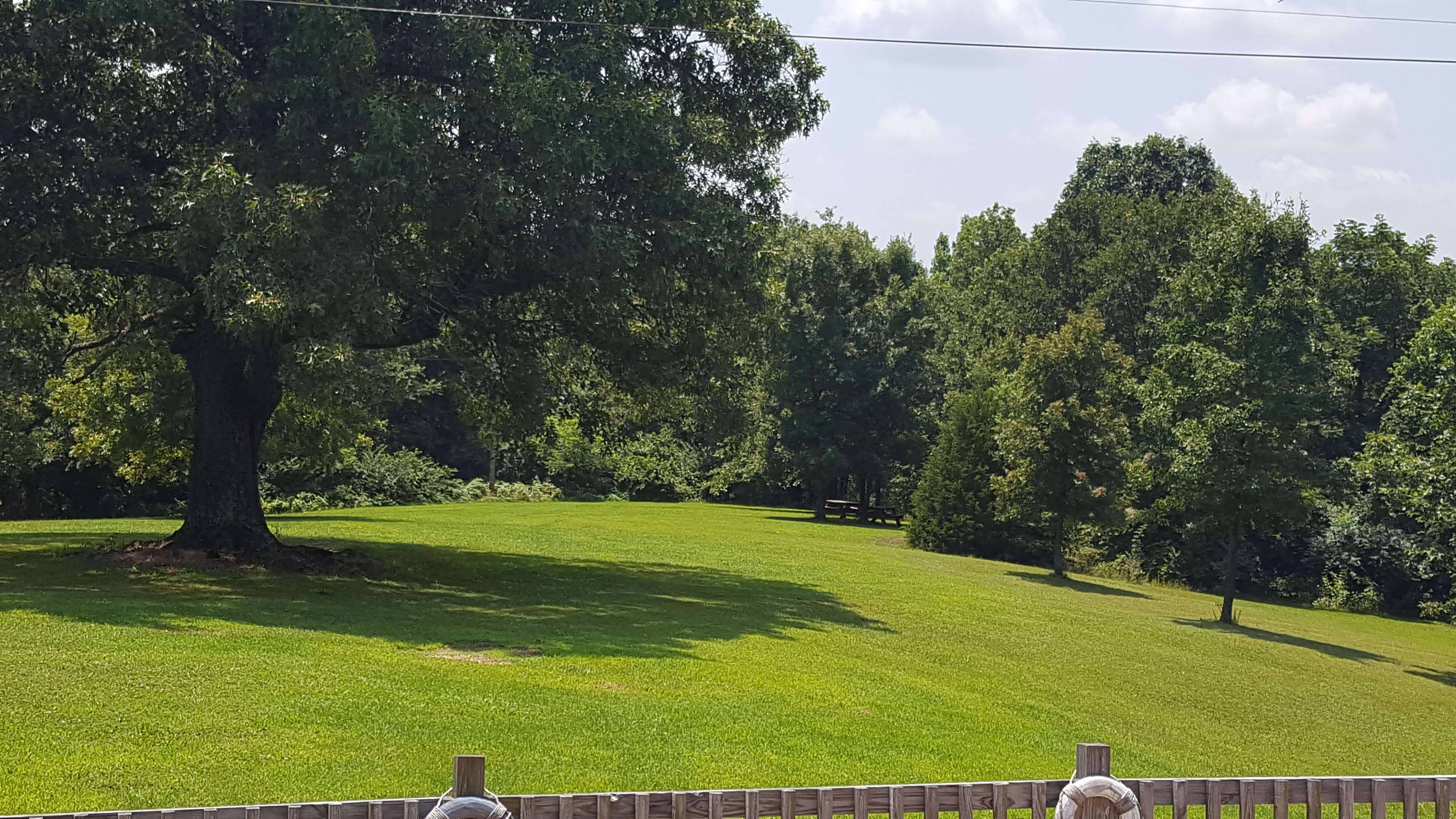 Lebanon Bennett Spring KOA