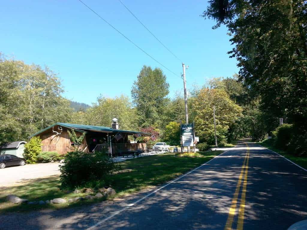 Hard Rain Cafe RV Park