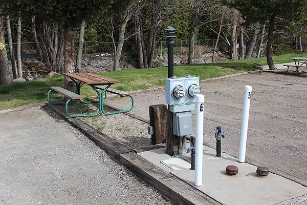 Hi-Lo Motel and RV Park