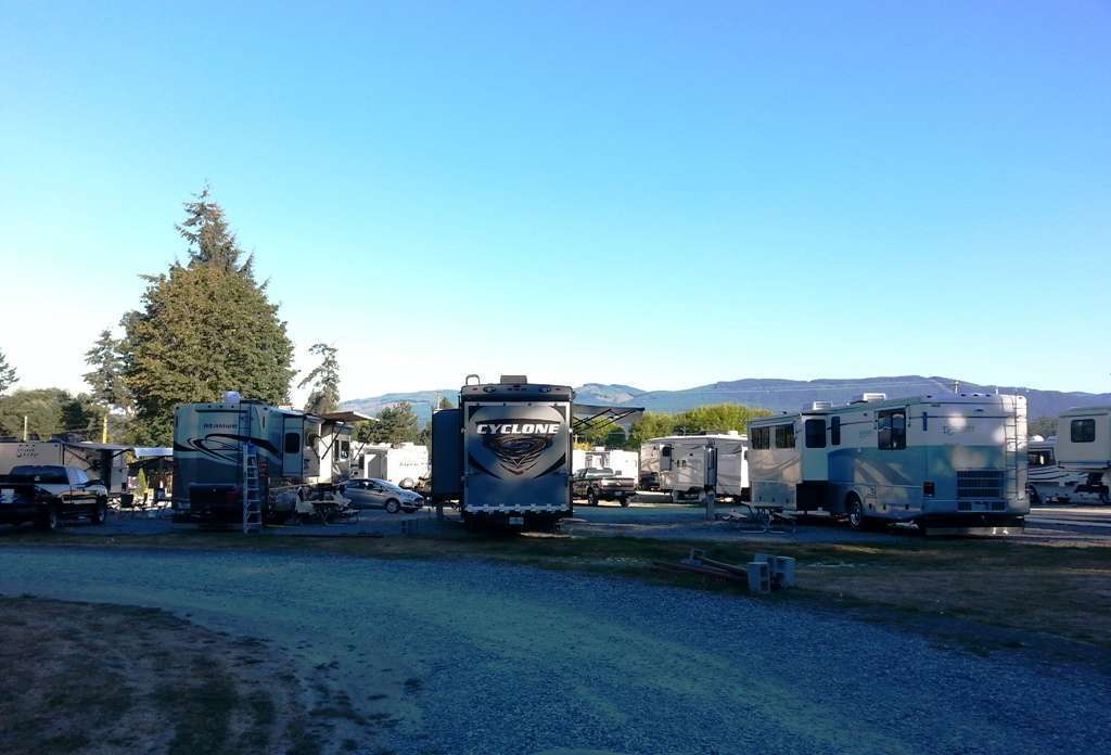 John Wayne's Waterfront Resort RV Park