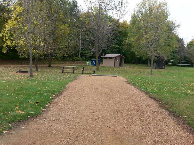 Lake Auburn Campground at Carver Park Reserve