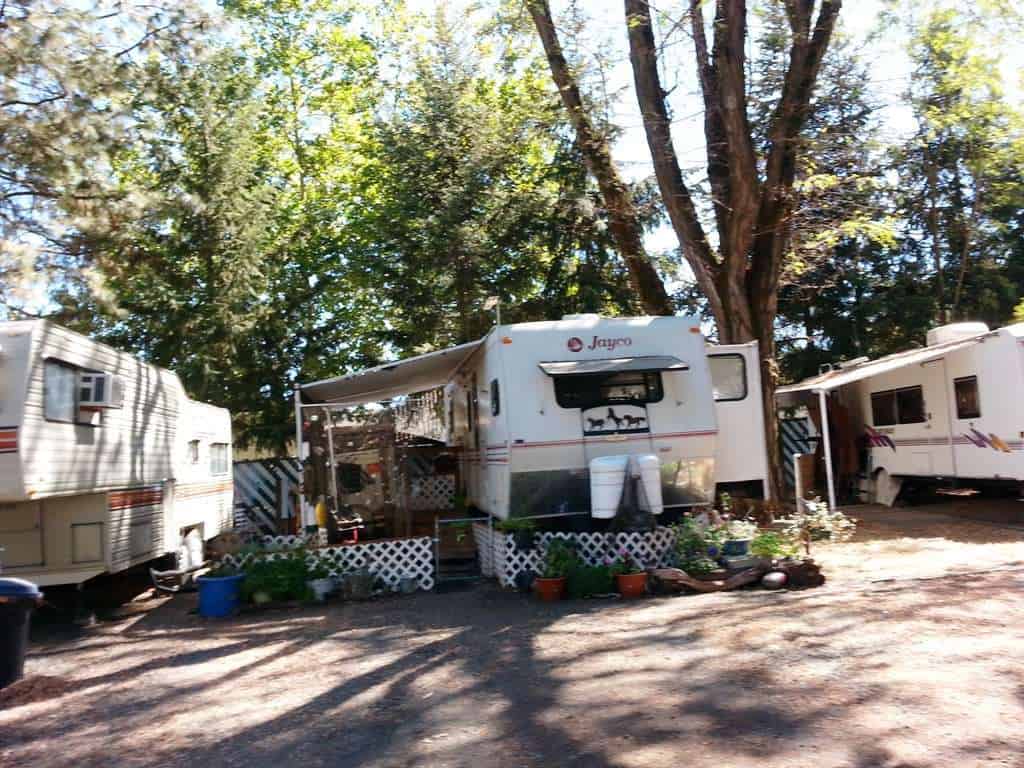 Lazy Acres on the River Motel & RV Park