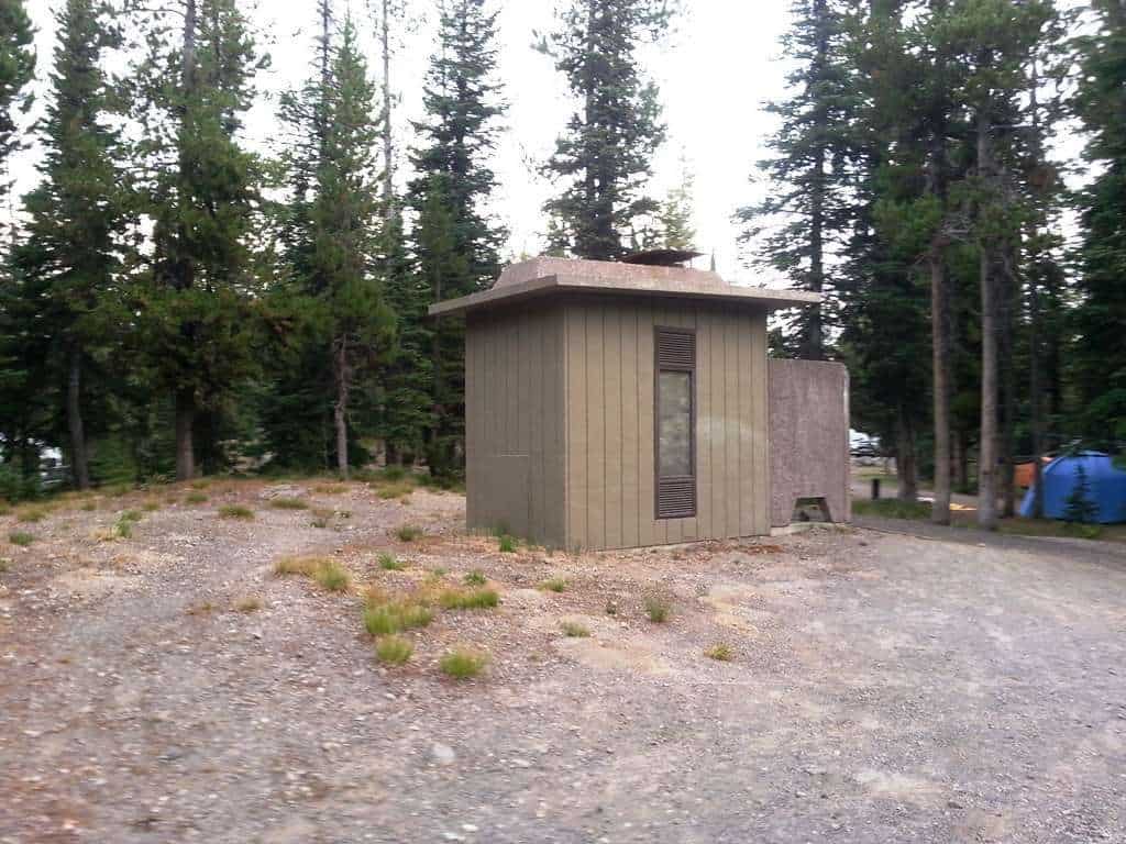 Lewis Lake Campground