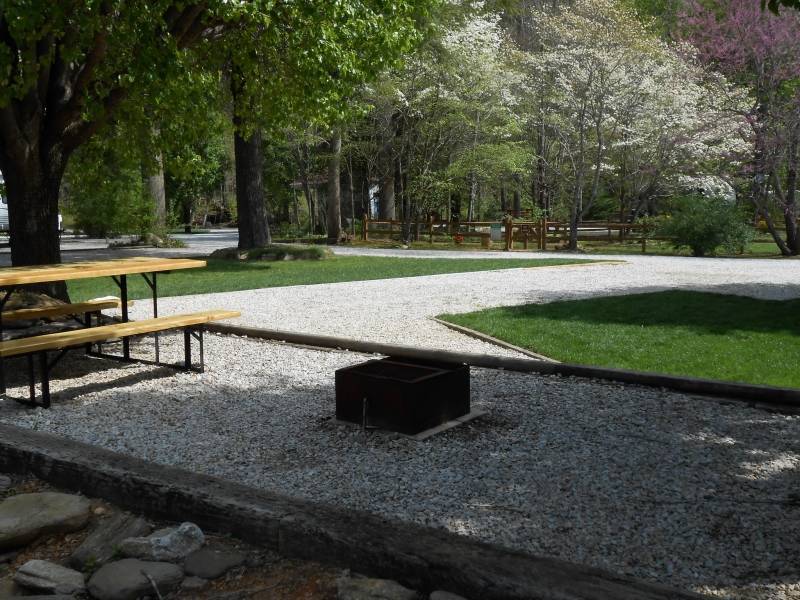 Mountain Stream RV Park